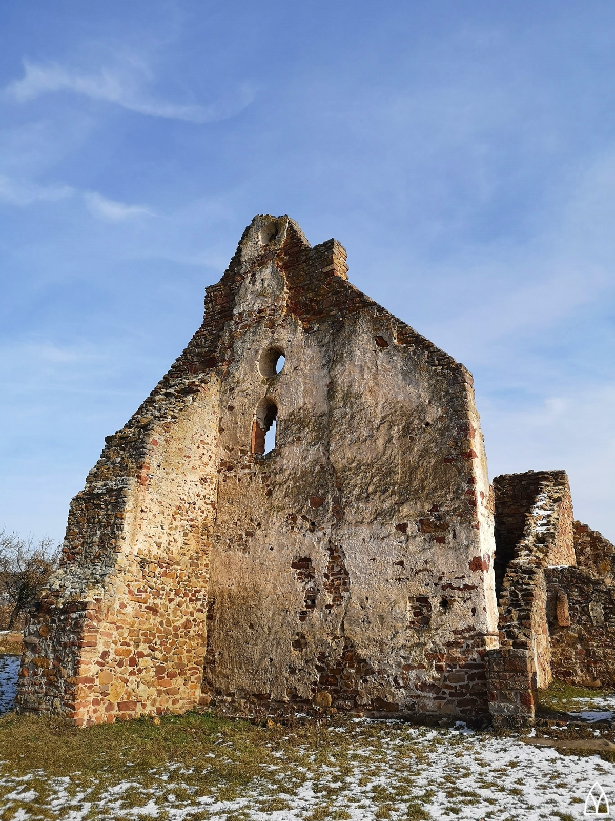Egy háromhajós falusi templom a Balaton-felvidéken